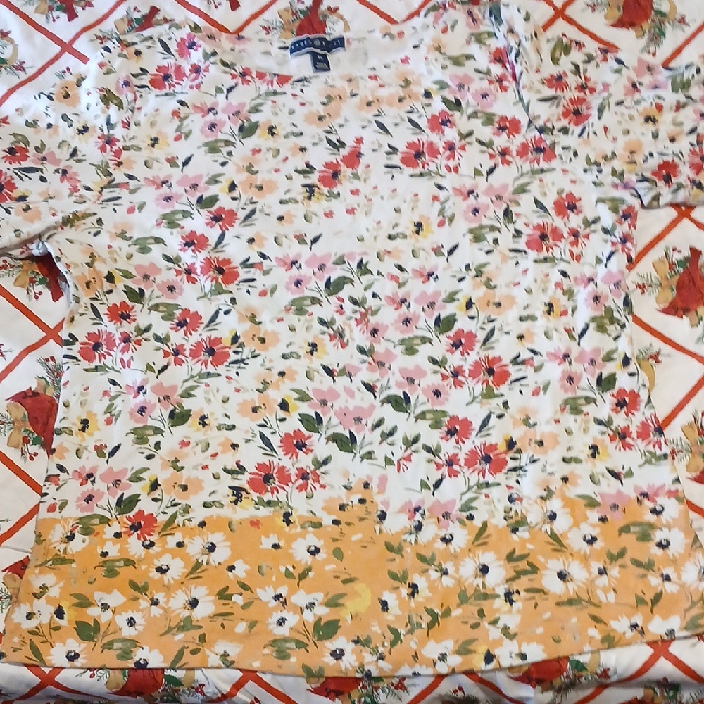 Karen Scott woman's floral shirt XL